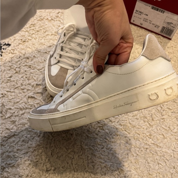 Salvatore Ferragamo men’s sneakers size 9 - Picture 5 of 7